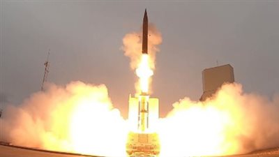 مطارين ومصنع ذخيرة وقاعدة لوجستية.. حزب الله يعلن عن قصف مواقع عسكرية إسرائيلية بصواريخ فادي 1 و2