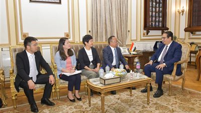 رئيس جامعة القاهرة: الجامعة تمتلك علاقات قوية مع الجامعات الصينية ونبحث سبل تعزيز تبادل الزيارات الطلابية 