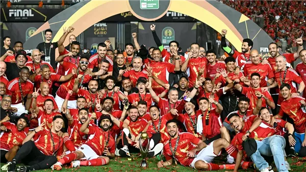 لاعبو الأهلي