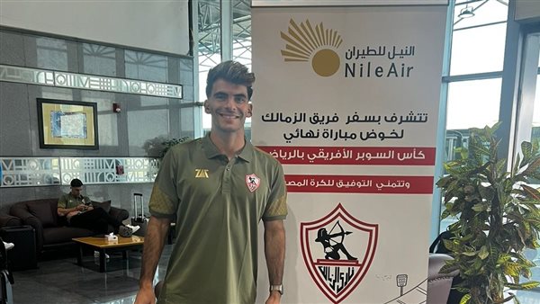  فريق الكرة بالنادي