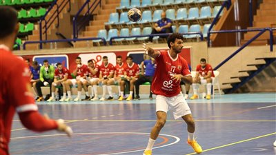 يد الأهلي يفوز على سبورتنج في دوري المحترفين