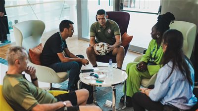 وفد كاف يزور بعثة الزمالك لبحث الترتيبات الخاصة بمباراة السوبر الإفريقي