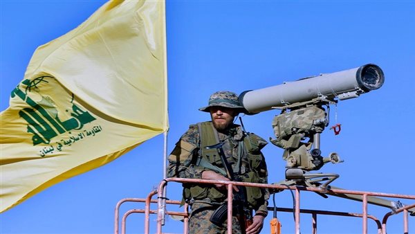 مقاتل في حزب الله