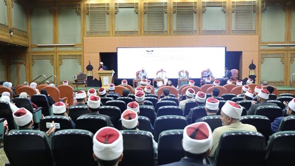 الندوة الشهرية لمجلة