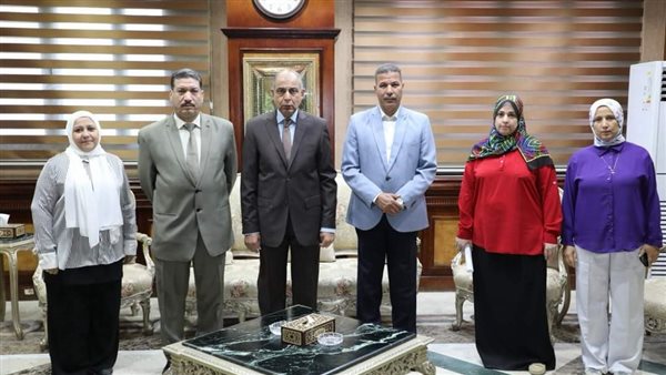 محافظ المنيا