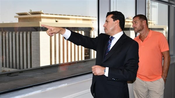 وزير الرياضة 