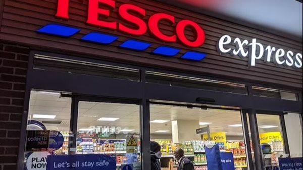 سوبر ماركت تيسكو