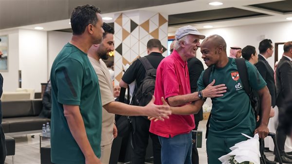 وصول بعثة الأهلي