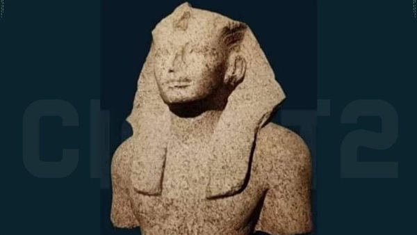 تمثال الملك تحتمس