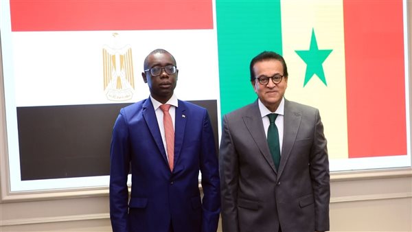 وزير الصحة - السفير