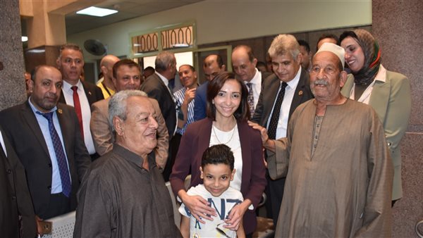 محافظ البحيرة تتفقد