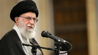 خامنئي تحت حراسة مشددة.. ومسؤول إيراني: لن يهرب كبشار الأسد الجبان