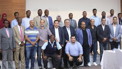 الصحة: إرسال قافلة طبية للصومال لتقديم الخدمات الطبية للمرضى 