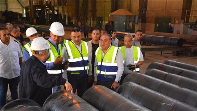 وزير قطاع الأعمال يوجه بتطوير شركة النصر لصناعة المواسير الصلب