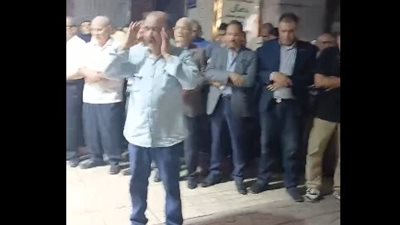 قيادات التيار الناصري يؤدون صلاة الغائب على روح حسن نصر الله في القاهرة