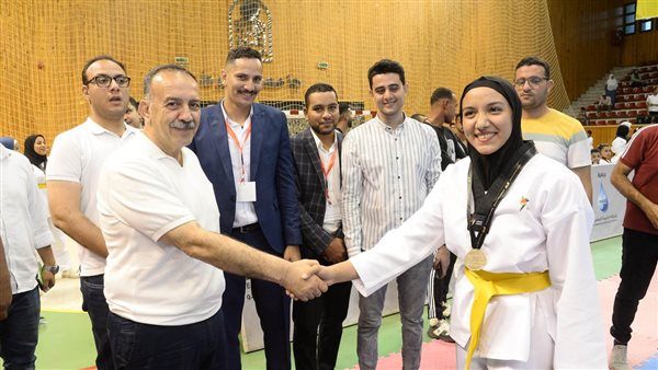 محافظ أسيوط