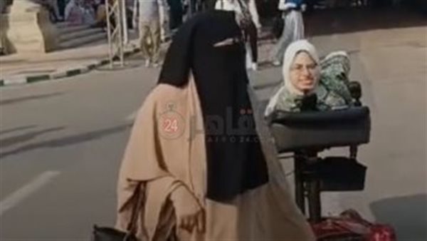 ولية أمر ترافق ابنتها