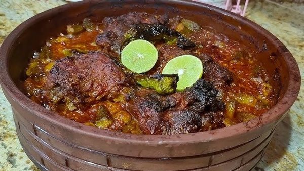 طاجن البامية بالفخار