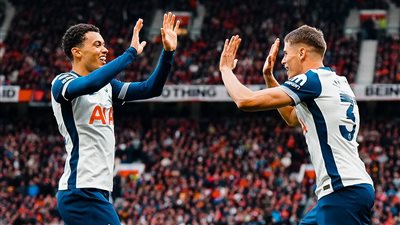 نتيجة مباراة مانشستر يونايتد وتوتنهام بالدوري الإنجليزي.. تأخر الشياطين الحمر في الشوط الأول