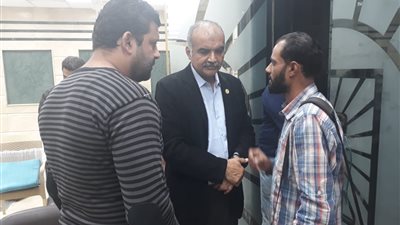 ضبط شخص انتحل صفة مستشار بوزارة العدل خلال توسطه لمالكة كافيه في حي الدقي