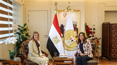 وزيرة التنمية المحلية تستقبل المدير التنفيذي للأكاديمية الوطنية للتدريب لمتابعة ملفات التعاون المشترك