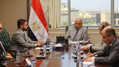 وزير الكهرباء يبحث مع تحالف جيلا - انترو التوسع في إنتاج الطاقة الشمسية بشرم الشيخ ومحطة بنيان