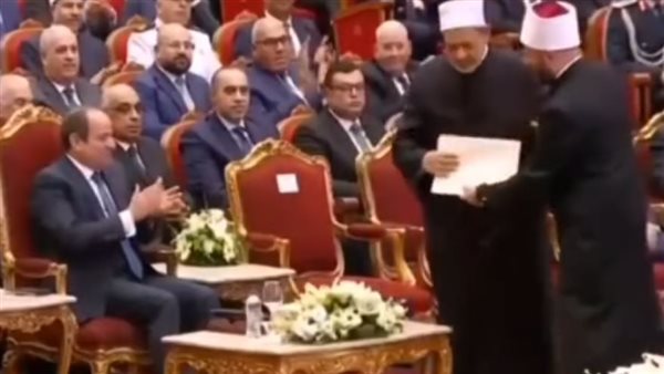 الدكتور أحمد الطيب