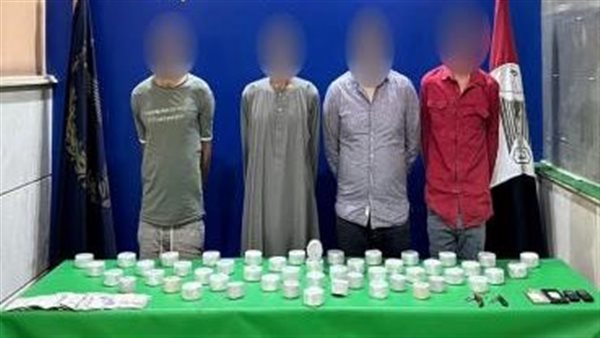 المتهمين والمضبوطات