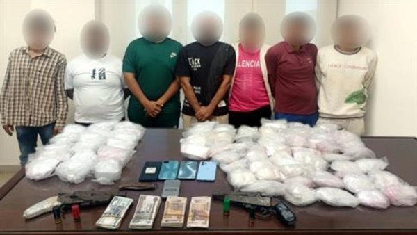 المتهمين والمضبوطات