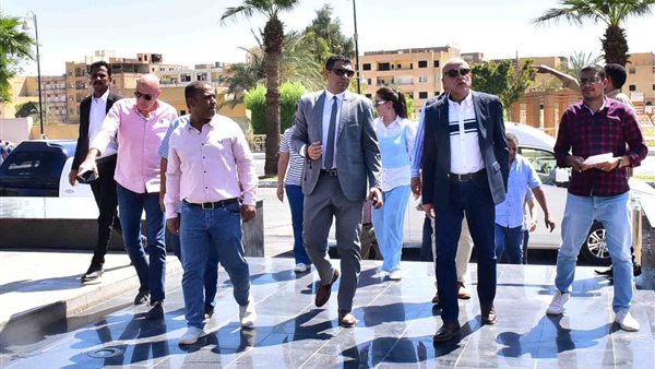 محافظ الأقصر يتفقد