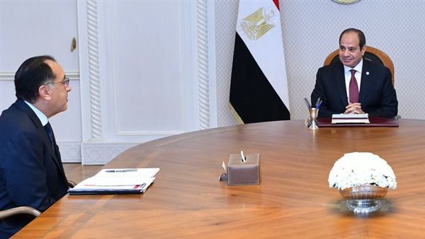 الرئيس السيسي ومصطفى