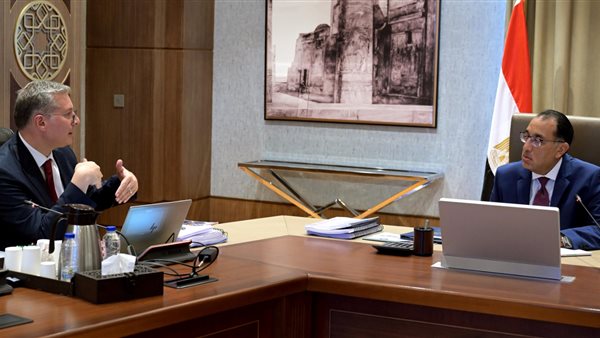 رئيس الوزراء ووزير