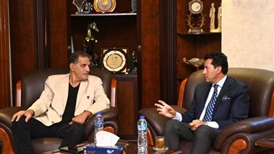 وزير الرياضة يستقبل جمال الغندور في حضور علام والدرندلي