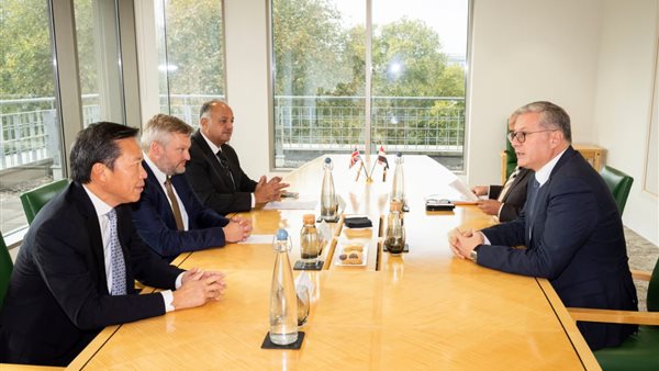 اجتماع وزير البترول