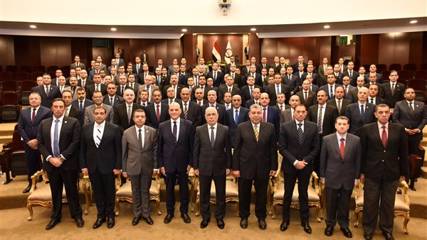 النائب العام يلتقي