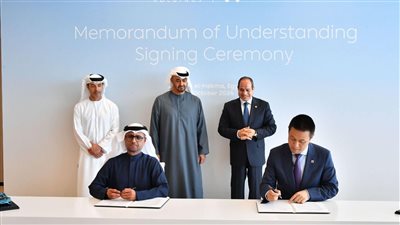 السويدي توقع اتفاقية مع مطارات أبو ظبي لتصميم وتشغيل مطار رأس الحكمة الجديد