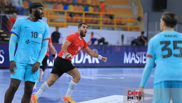 أحمد عادل لاعب يد