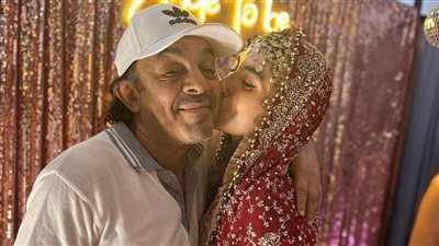 بـ زِي نوبي وإسكندراني.. لقطات من حنة ابنة علاء مرسي| صور