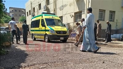 مصرع 8 أشخاص وإصابة 11 آخرين في حادث انقلاب ميكروباص بقنا | بث مباشر