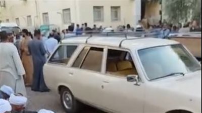 تشييع جثامين 8 ضحايا انقلاب ميكروباص على طريق قنا سوهاج| بث مباشر 