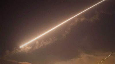 لمنع إمداد حزب الله بالسلاح.. مسيرة إسرائيلية تستهدف ريف القصير السورية