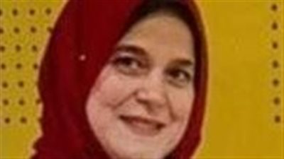 تلقت 40 طعنة.. محافظ الإسماعيلية يطمئن على حالة مفتش بالتموين ضحية نجل زوجها