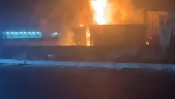  اشتعال النيران في