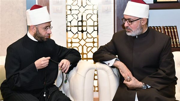 الدكتور نظير عياد