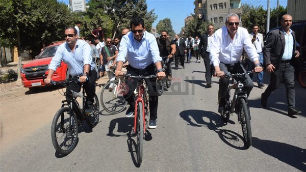 وزير الشباب ومحافظ