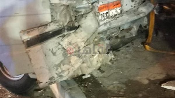 تصادم سيارة ميكروباص