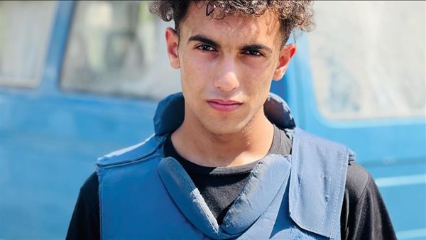 الصحفي حسن حمد 