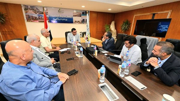 وزير الإسكان 