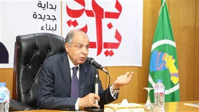 محافظ المنيا: منظومة التأمين الصحي الشامل تستلزم مضاعفة الجهد في القطاع الطبي 