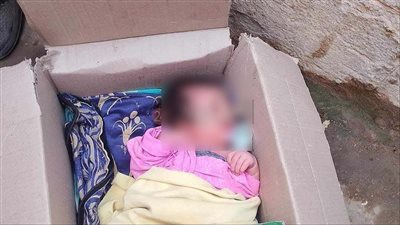 العثور على رضيع حديث الولادة داخل أرض زراعية بقرية الجعافرة في الفيوم